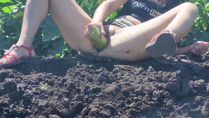Sara Macs in strippers with booty — leaked stripper video