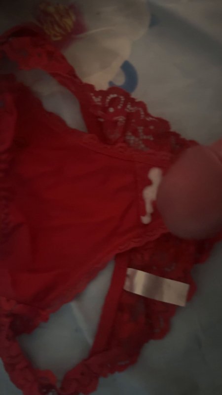 numb the anus with Sienna — anus tube video