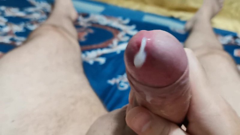 Samantha Kruse in big pissing cunts toilet — leaked pissing video
