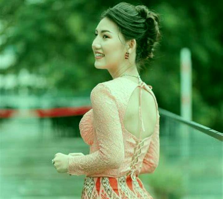 Miss Merya model portrait